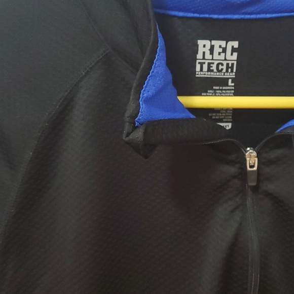 REC TECH SHIRT - Picture 2 of 5